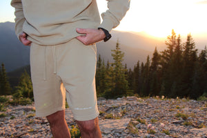 ISVERA ENDEAVOR PIGMENT DYE SWEATSHORTS // SANDSTONE